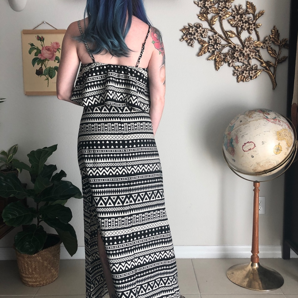 Ruffle Top Summer Maxi Dress - Picture 5 of 8